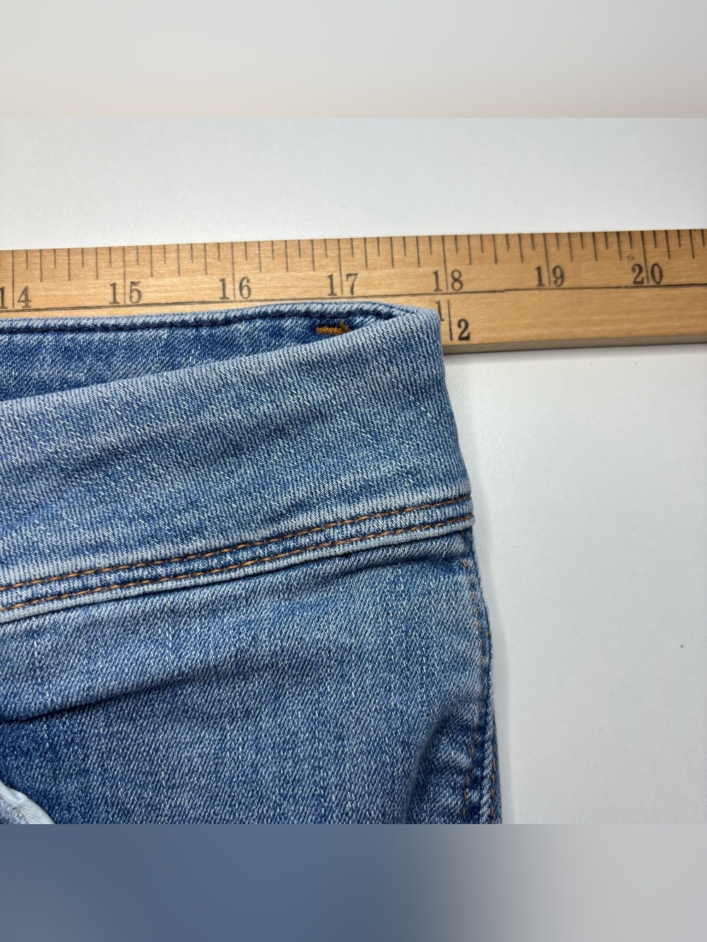 Hudson Collin Ankle Bootcut Jeans Women’s 31 Light Wash Stretch Denim inseam 29” - Picture 14 of 16